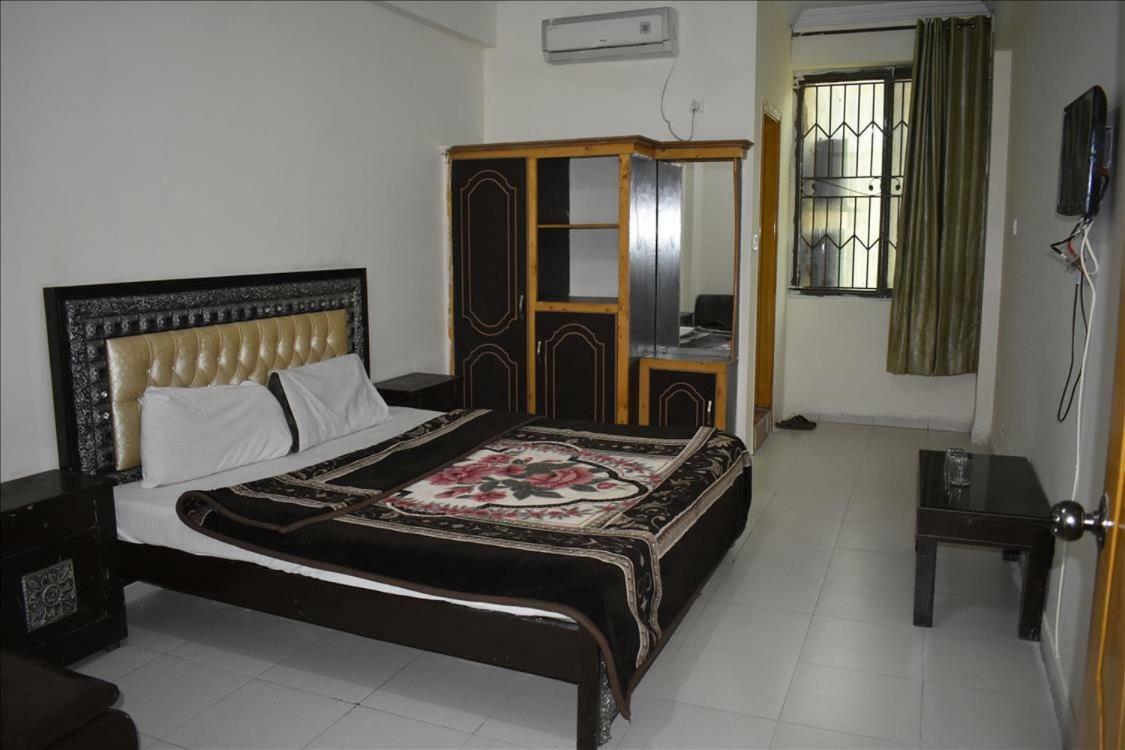 רוואלפינדי Mehran Hotel מראה חיצוני תמונה